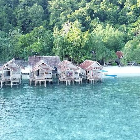 Firdas Bungalows Waisai Exterior foto