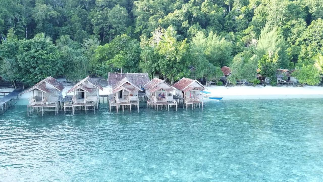 Firdas Bungalows Waisai Exterior foto